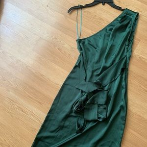 One shoulder dress